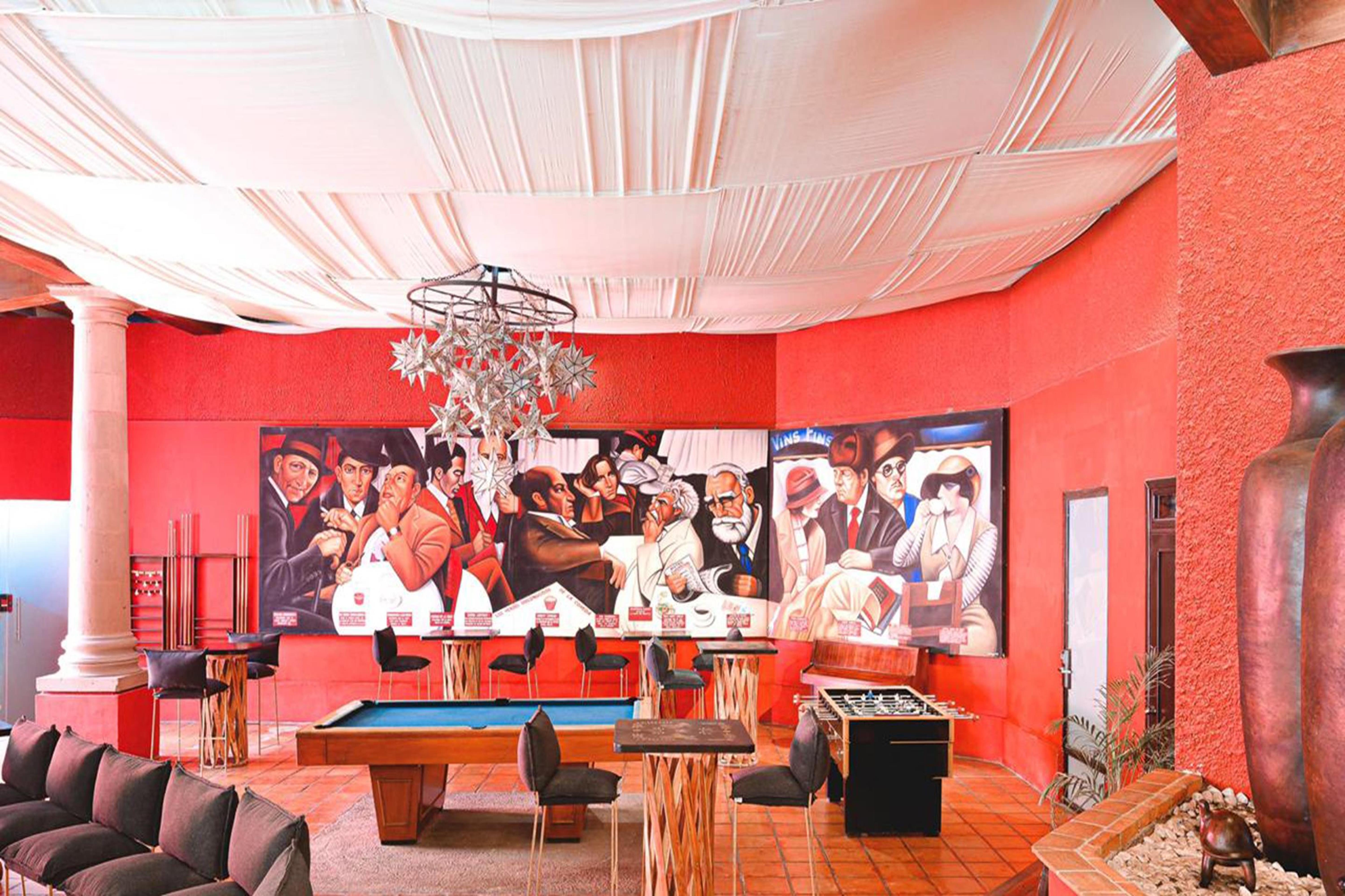 瑞尔德米纳斯酒店 圣米格尔－德阿连德 外观 照片 The interior of the clubhouse