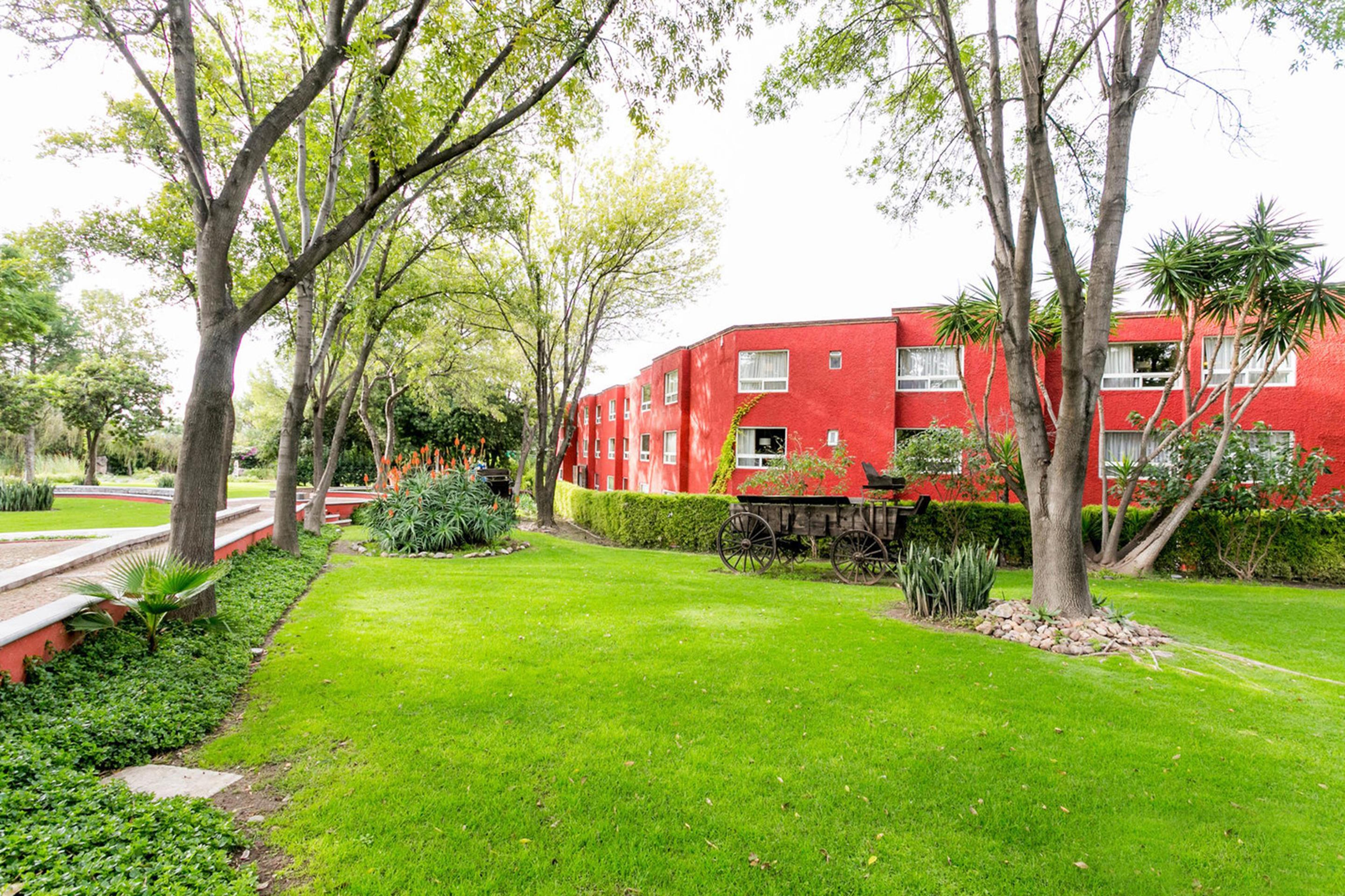瑞尔德米纳斯酒店 圣米格尔－德阿连德 外观 照片 Residential buildings in Lomas de Chapultepec